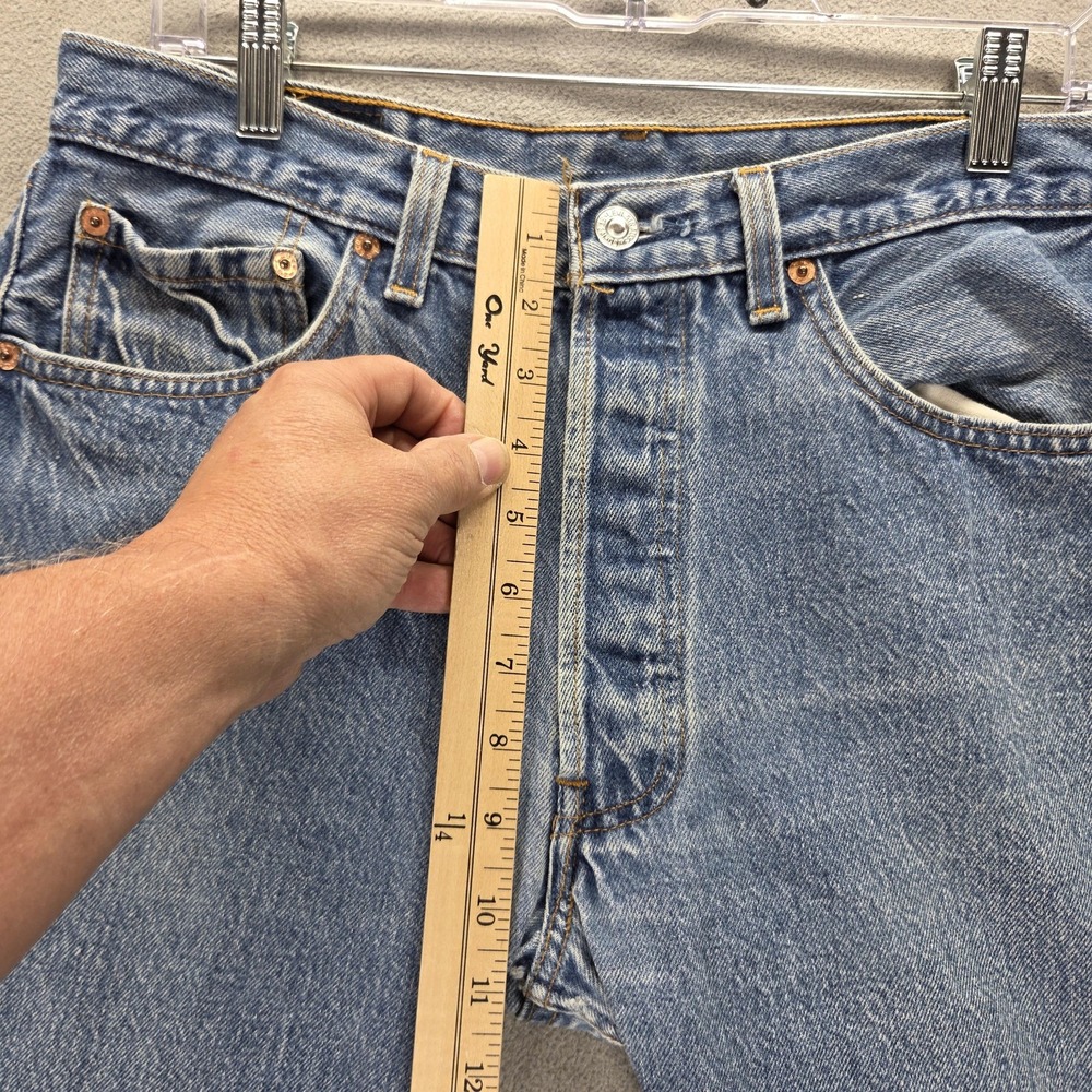 Vintage Levis 501 Jeans Mens Blue Straight Button Fly Made In USA Fits 30x26 - Picture 9 of 16